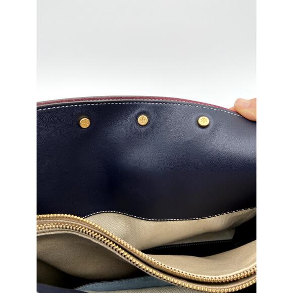 Tory Burch Lee Radziwill Double Bag in Red Apple - Picture 15 of 16